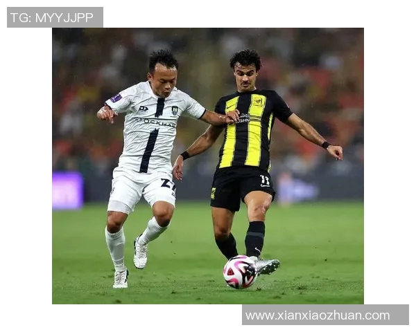 足球明星在新浪微博分享生活点滴与赛场瞬间引发粉丝热议与互动