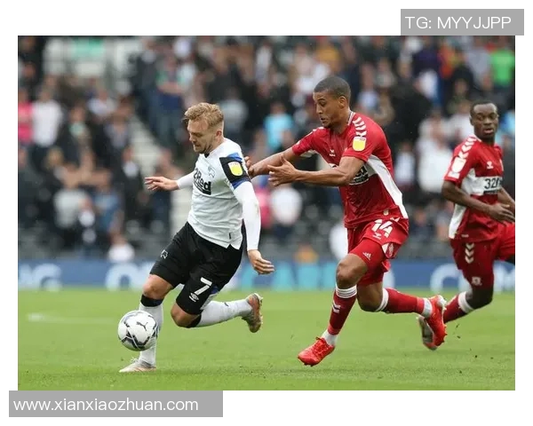 足球明星的复仇时刻：重回赛场的荣耀与背叛之战